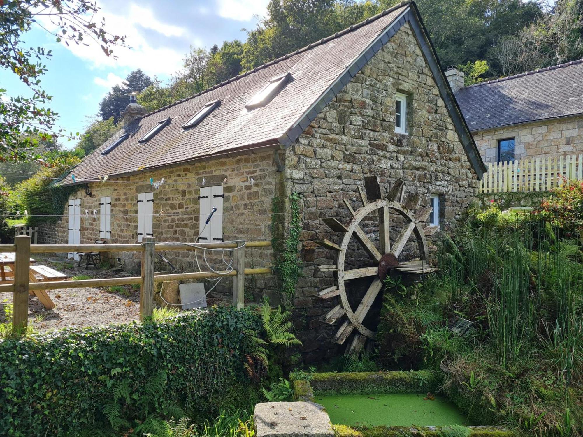 Villa Moulin De Bonnescat Plogonnec Exterior foto